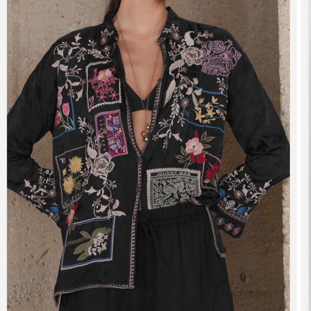 Johnny was medium blouse in watermelon color nwt